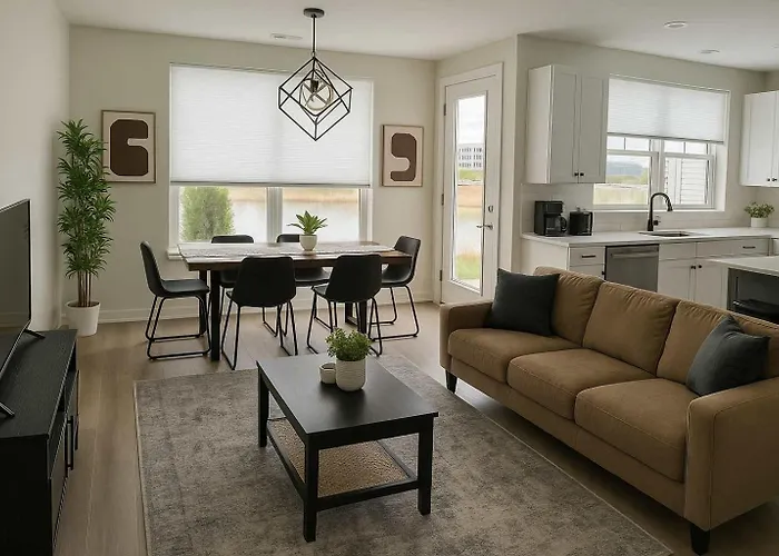 Spacious 4br Home- Perfect For Groups Wv1 Apartment Warrenville