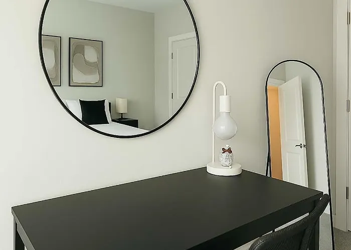 Apartment Spacious 4br Home- Perfect For Groups Wv1